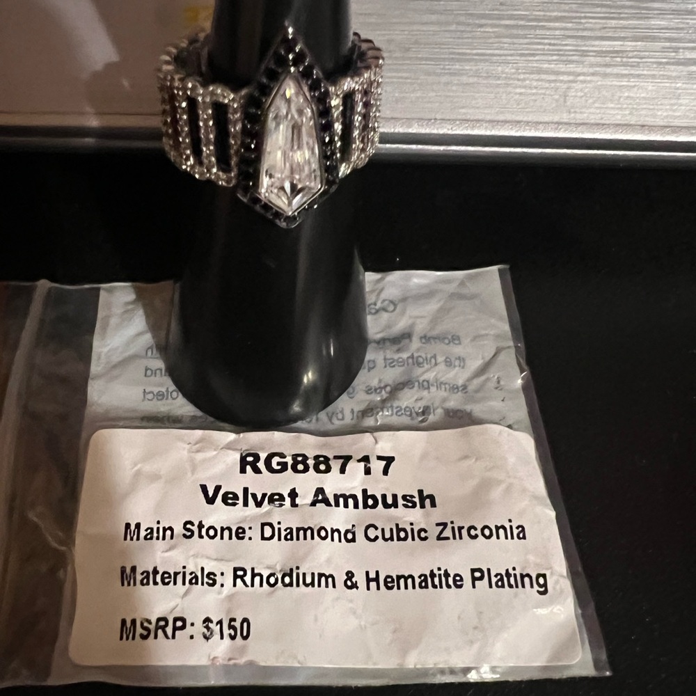 BP Untamed Size 7 Ring. Velvet Ambush
